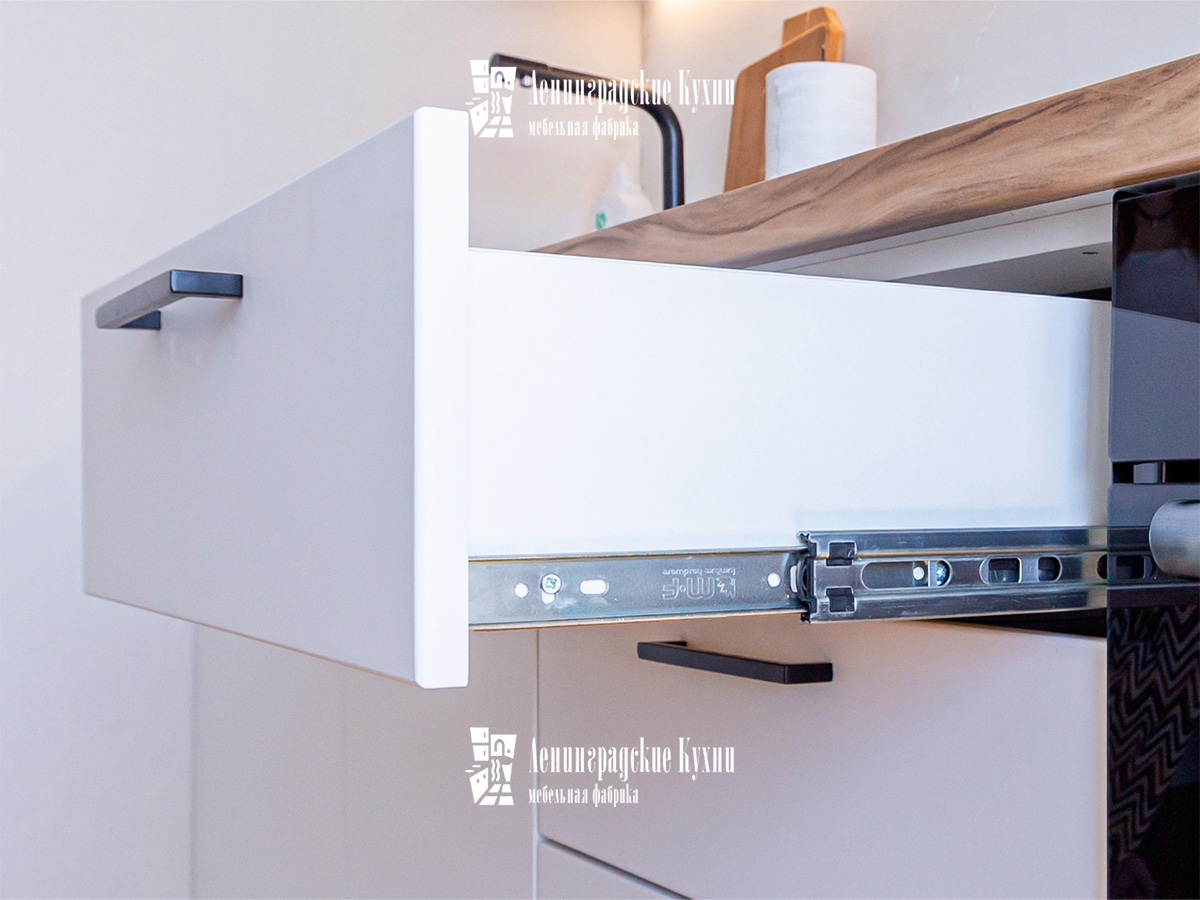 Кухня Клавдия белая из МДФ, фото