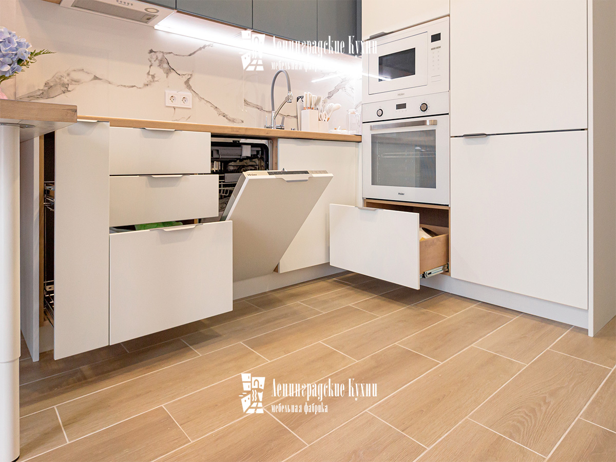 Кухня Майя белая и серая из МДФ, фото