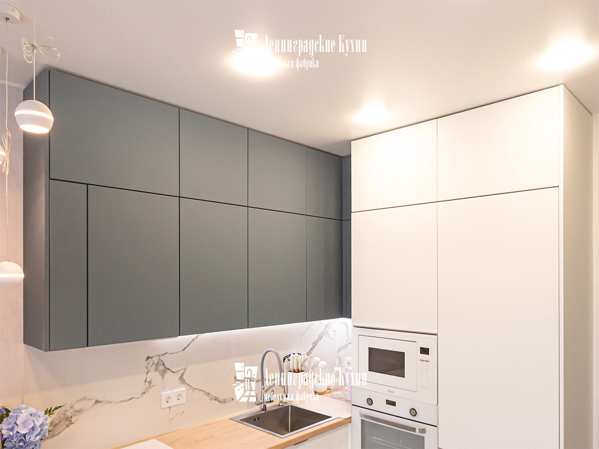 Кухня Майя белая и серая из МДФ, фото