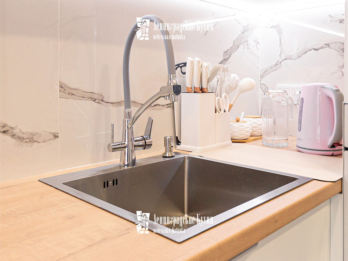 Кухня Майя белая и серая из МДФ, фото