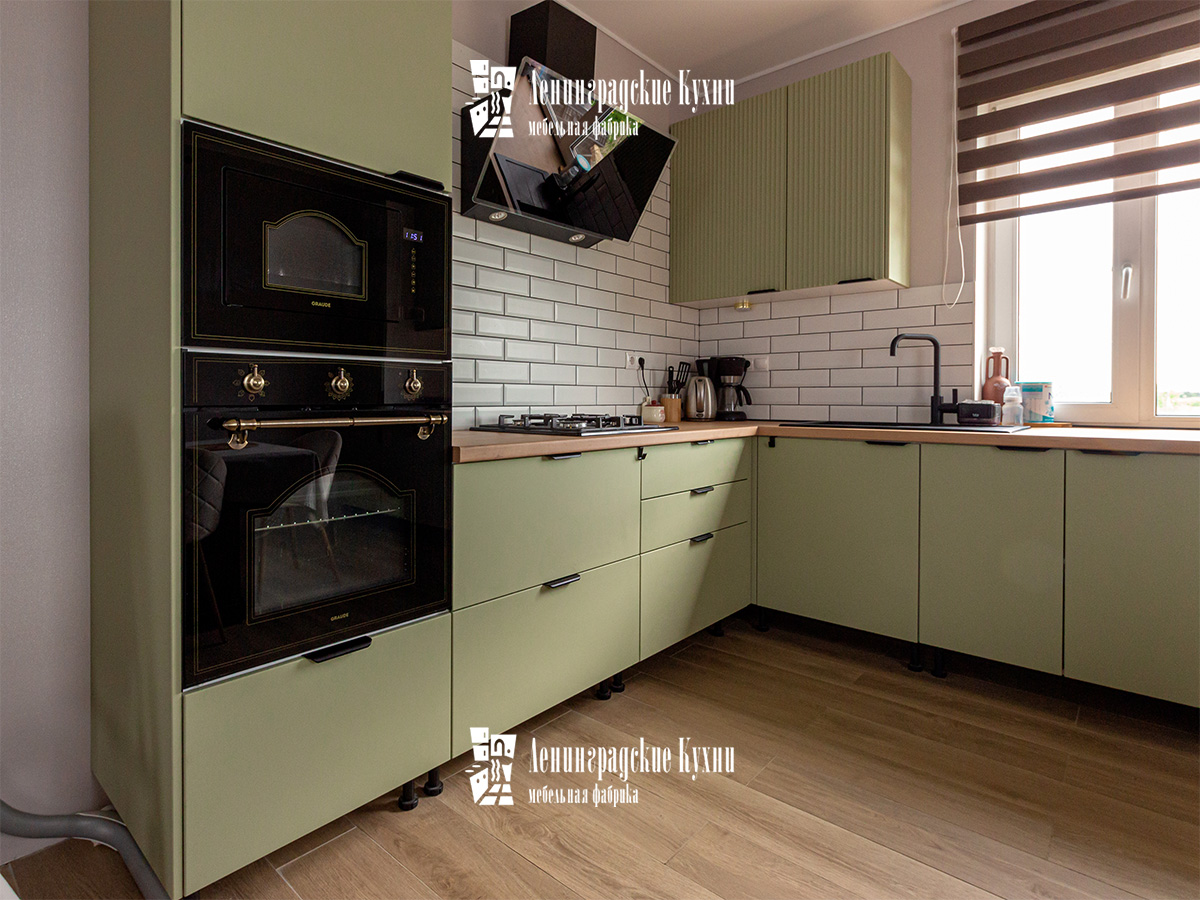 Кухня Токсово зеленая из МДФ, фото